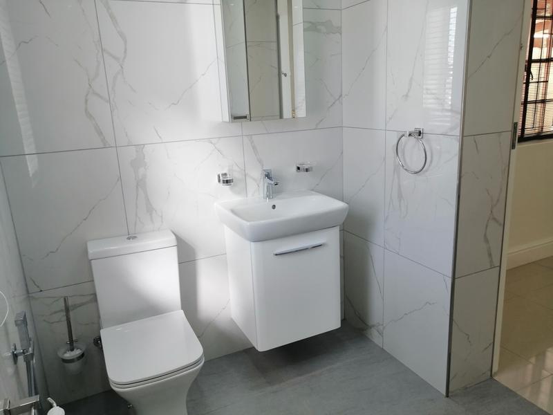 To Let 3 Bedroom Property for Rent in Claremont Western Cape